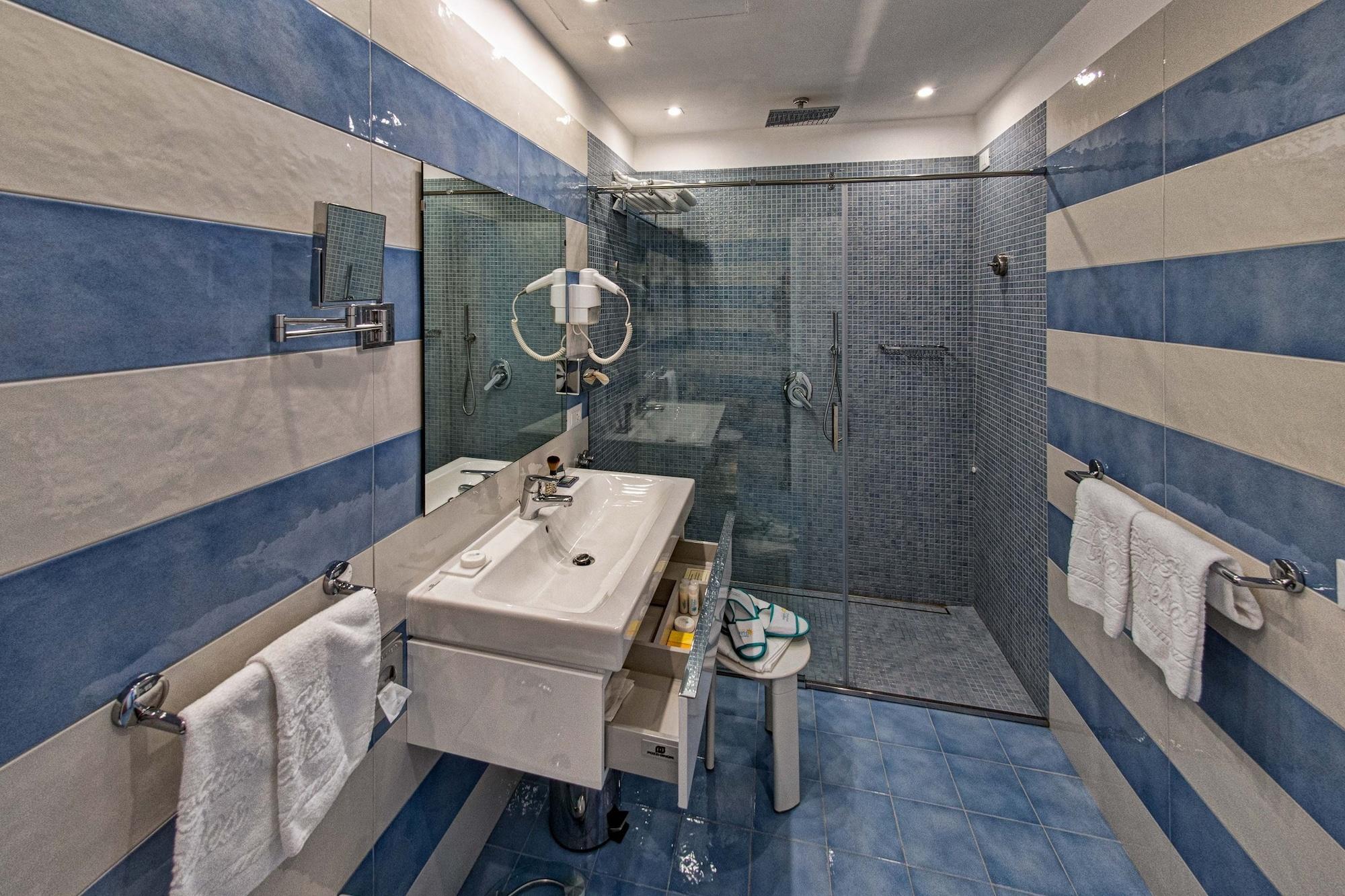 Boutique Hotel Helios (Adults Only) Sorrento Dış mekan fotoğraf