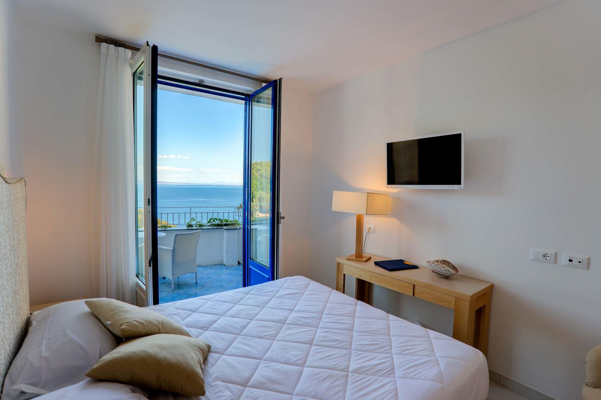 Boutique Hotel Helios (Adults Only) Sorrento Dış mekan fotoğraf