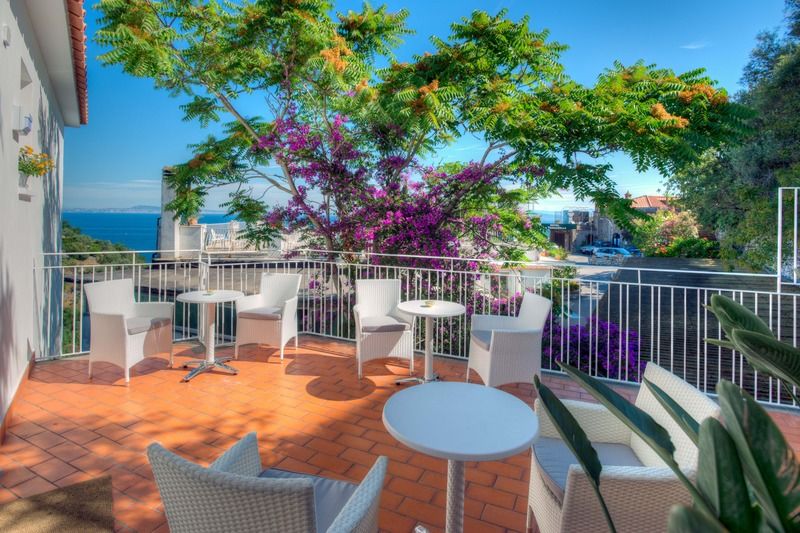 Boutique Hotel Helios (Adults Only) Sorrento Dış mekan fotoğraf