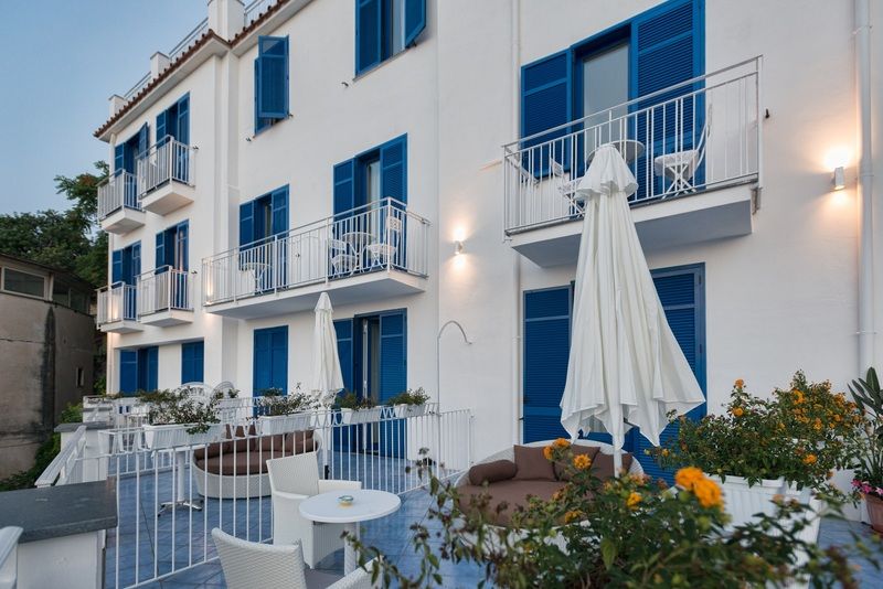 Boutique Hotel Helios (Adults Only) Sorrento Dış mekan fotoğraf