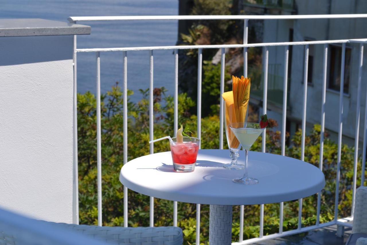 Boutique Hotel Helios (Adults Only) Sorrento Dış mekan fotoğraf