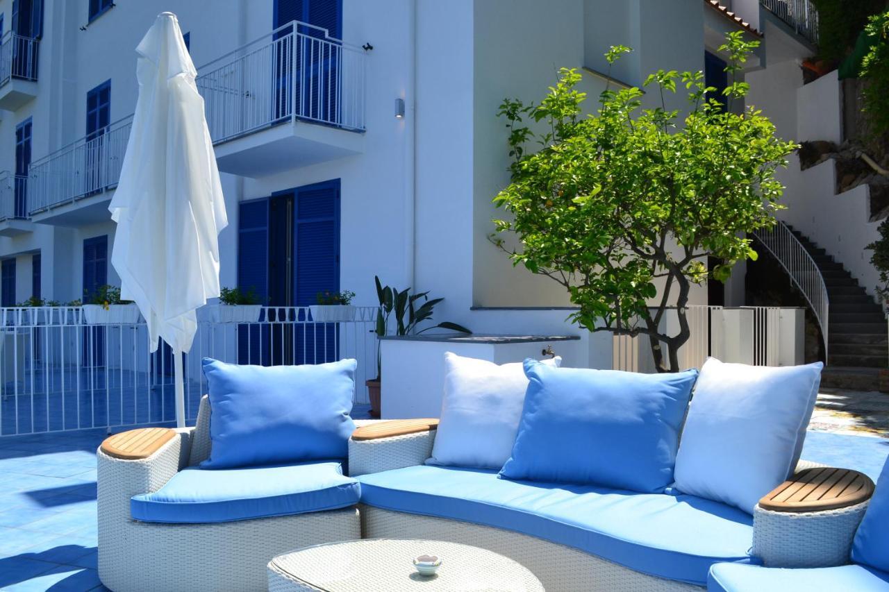 Boutique Hotel Helios (Adults Only) Sorrento Dış mekan fotoğraf