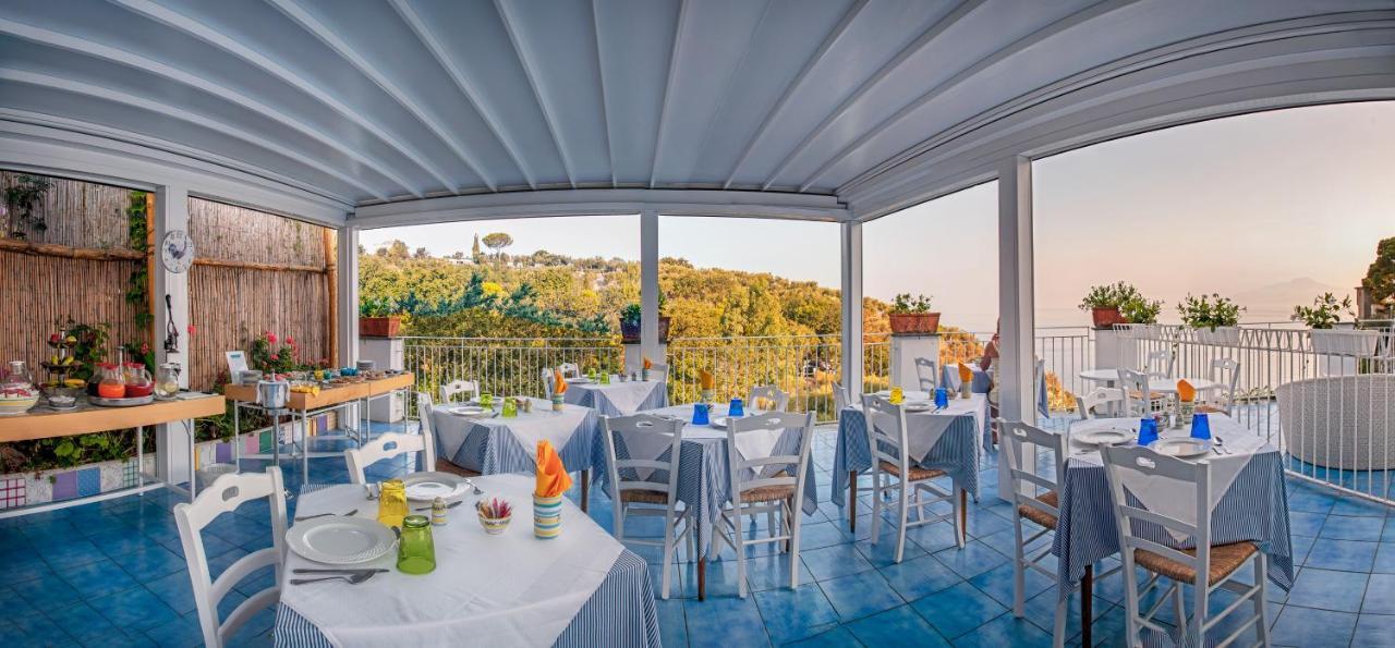 Boutique Hotel Helios (Adults Only) Sorrento Dış mekan fotoğraf