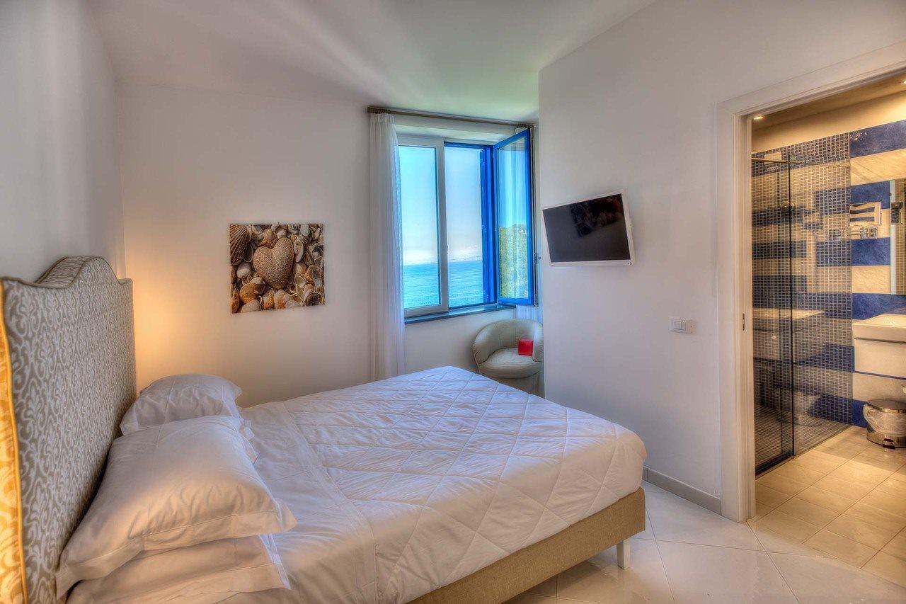 Boutique Hotel Helios (Adults Only) Sorrento Dış mekan fotoğraf