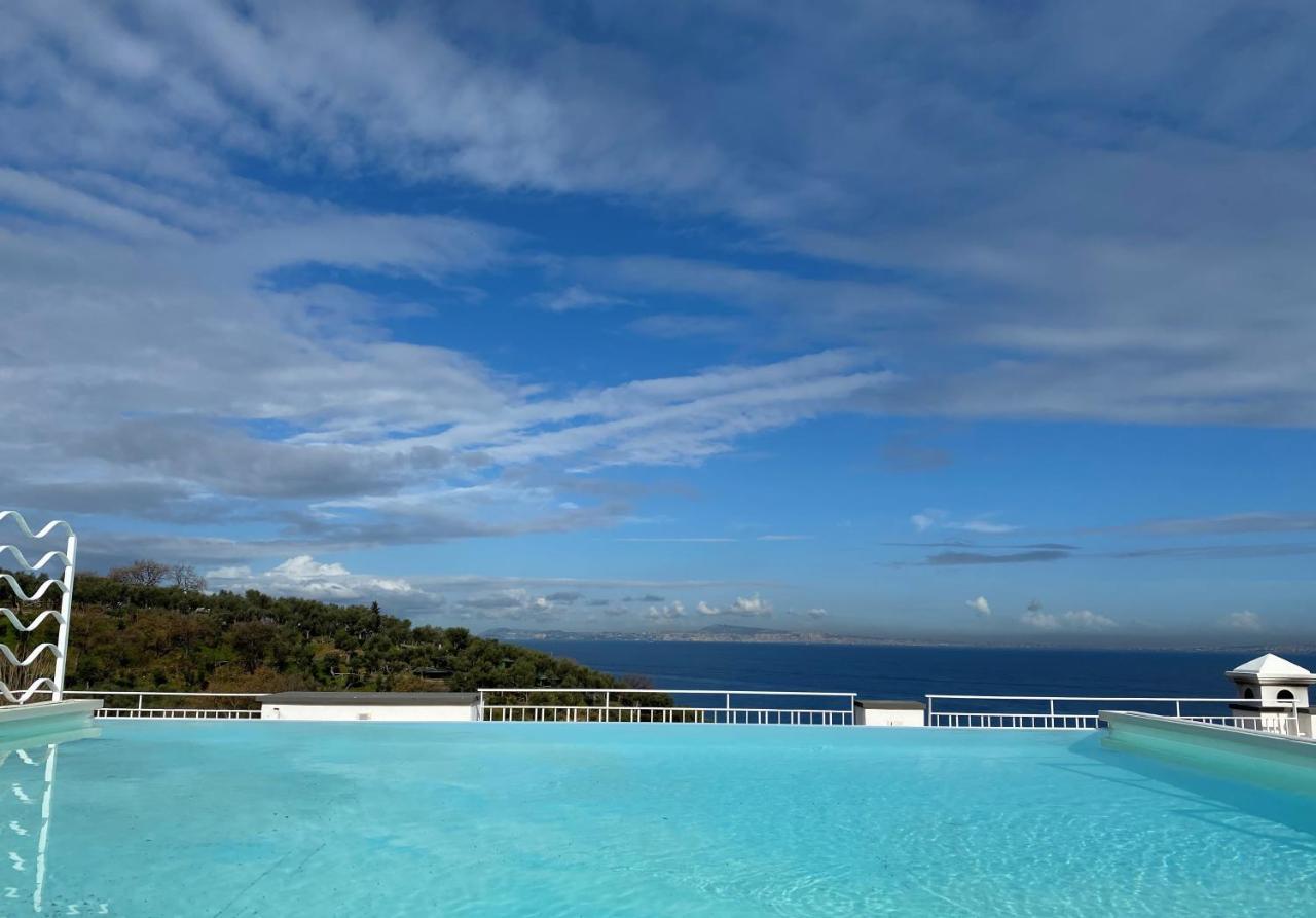 Boutique Hotel Helios (Adults Only) Sorrento Dış mekan fotoğraf